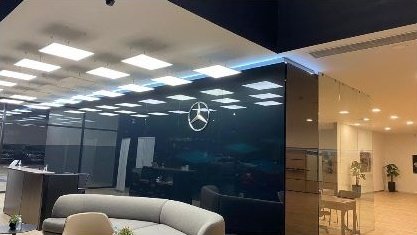 Recepción agencia Mercedes-Benz La Rioja